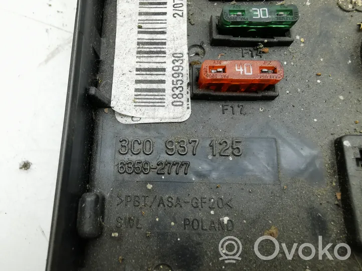 Volkswagen PASSAT B6 Module de fusibles 3C0937125