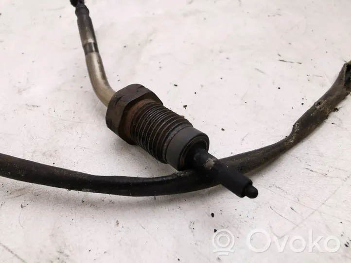 Volkswagen PASSAT B6 Exhaust gas temperature sensor 05L906088BD