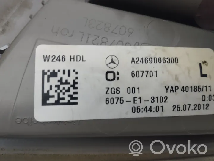 Mercedes-Benz B W246 W242 Takaluukun takavalot A2469066300