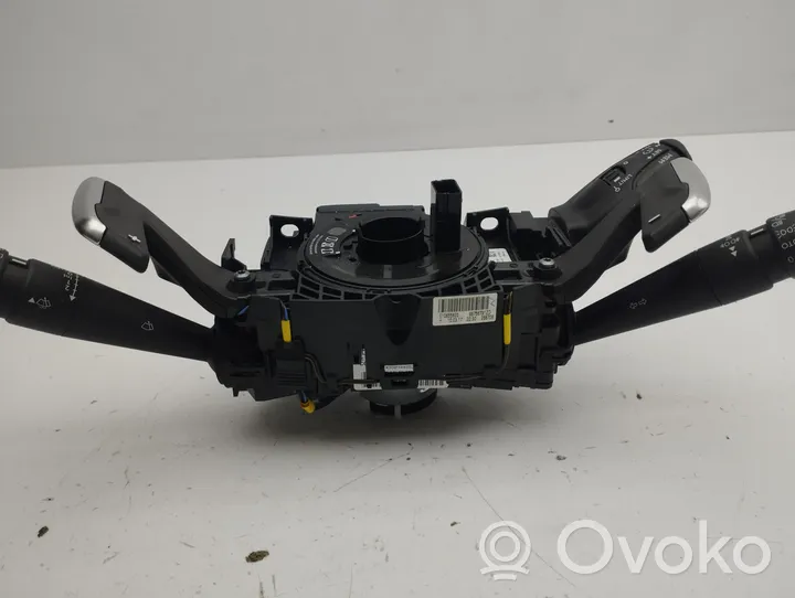 Peugeot 3008 II Leva/interruttore dell’indicatore di direzione e tergicristallo 98035106ZD