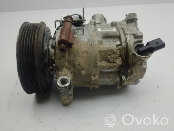 Volkswagen Golf VIII Compressore aria condizionata (A/C) (pompa) 5WA816803A