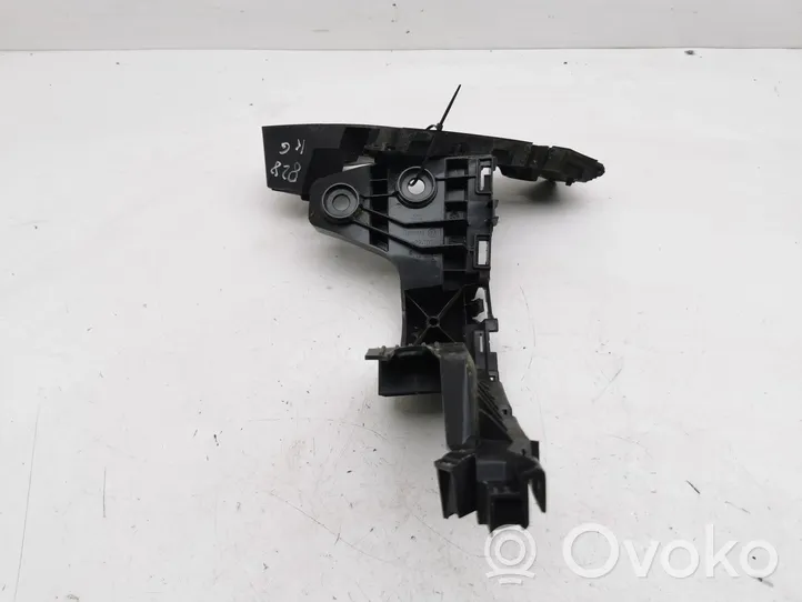 Volkswagen Golf VIII Rear bumper mounting bracket 5H6807393D