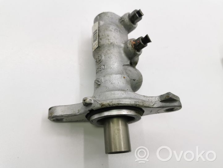 Citroen C4 Cactus Master brake cylinder 