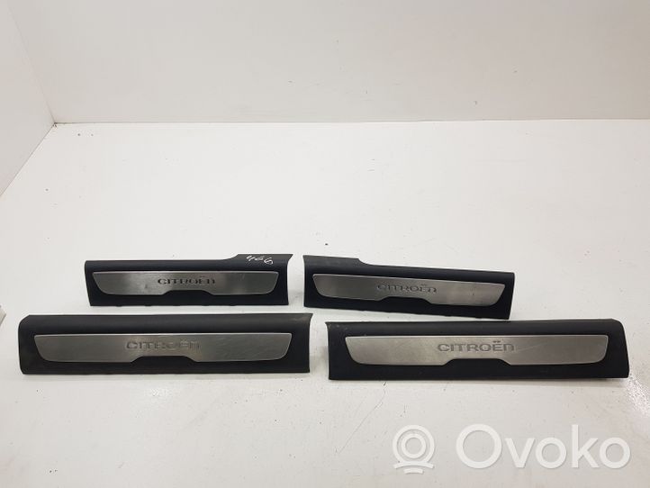 Citroen C4 II Picasso Garniture de protection de seuil intérieur 9677703477