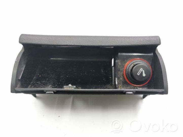 Volkswagen PASSAT B5 Ashtray (front) 308300100T