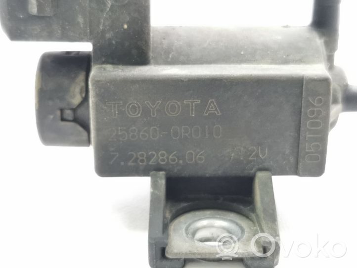 Toyota Avensis T250 Vakuumventil Unterdruckventil Magnetventil 258600R010