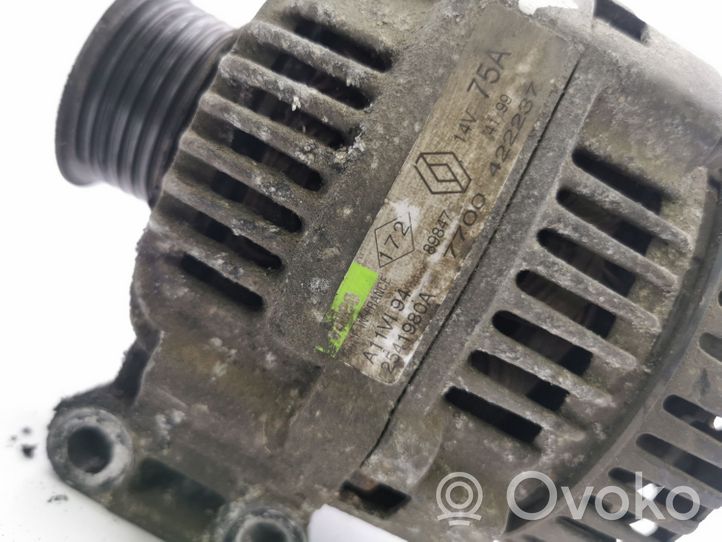 Renault Kangoo I Generatore/alternatore 2541980A