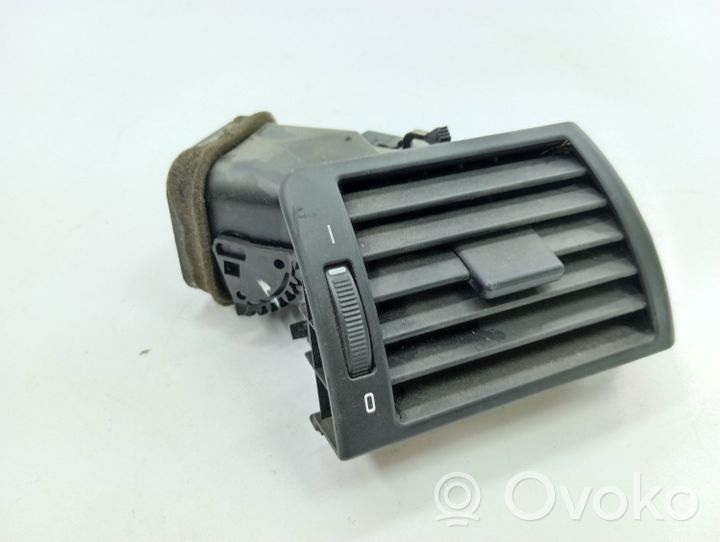 BMW 3 E46 Copertura griglia di ventilazione laterale cruscotto 8361898