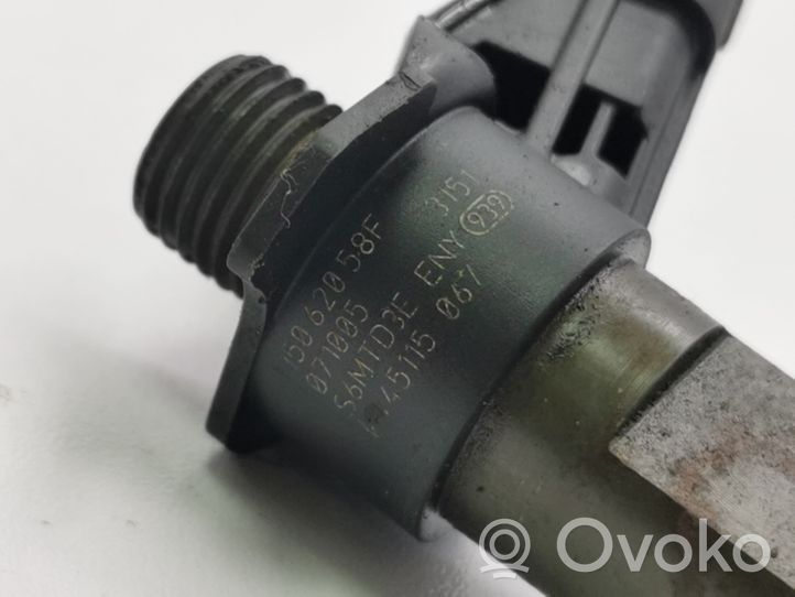 Chrysler Voyager Injecteur de carburant 15062058F