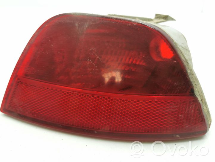 Ford Focus Luce del paraurti posteriore XS4X15K273A