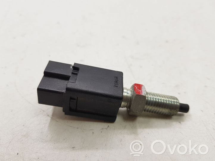 Mitsubishi Outlander Clutch pedal sensor 7Y06H