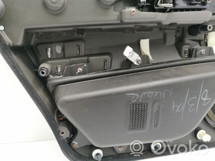 Maserati Quattroporte Takaoven verhoilu 66939700