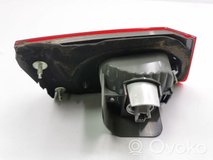 Honda Accord Lampy tylnej klapy bagażnika P7479R