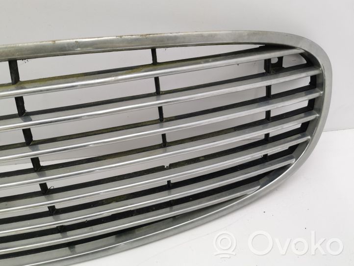 Maserati Quattroporte Grille calandre supérieure de pare-chocs avant 