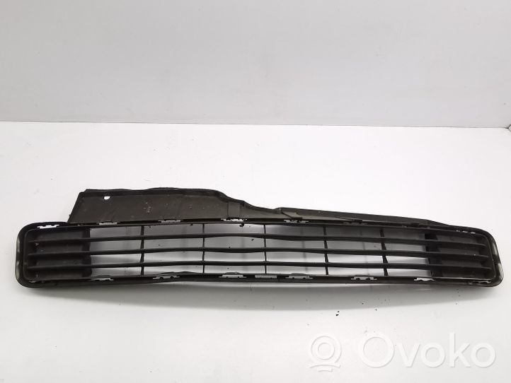 Toyota Prius (XW30) Mascherina inferiore del paraurti anteriore 5311247040