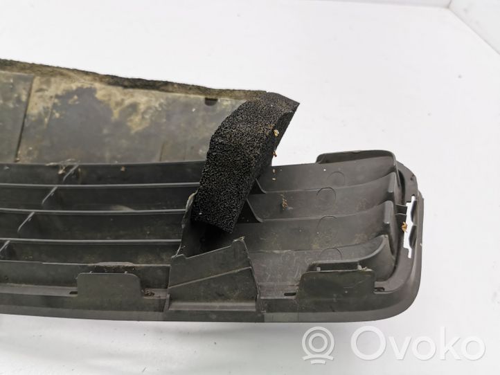 Toyota Prius (XW30) Unteres Gitter dreiteilig vorne 5311247040