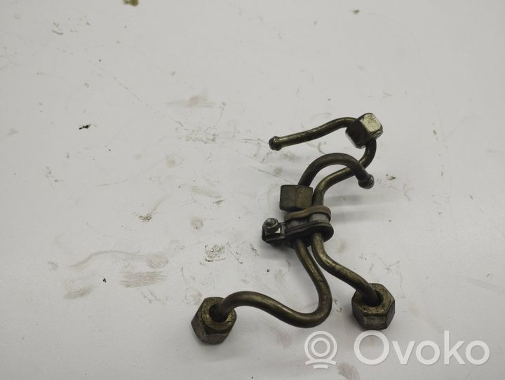 BMW X5 E53 Fuel injector supply line/pipe 