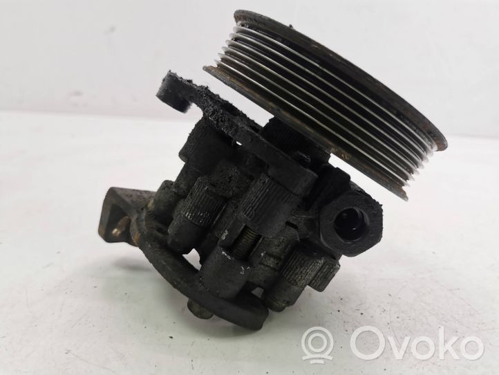 Chrysler 300 - 300C Vairo stiprintuvo siurblys C6A56561