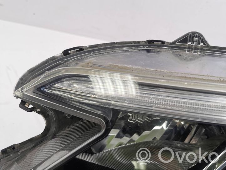 Honda CR-V Headlight/headlamp W2573