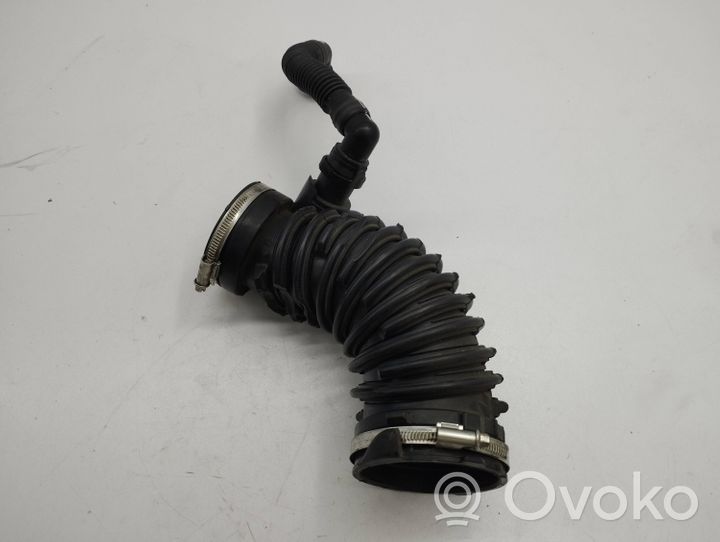 Audi A3 8Y Rura / Wąż dolotowy powietrza 3Q0129656H