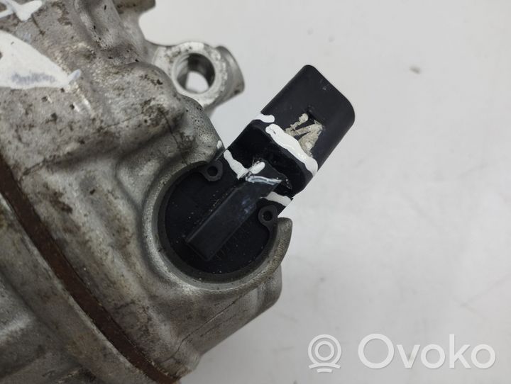 Audi A3 8Y Ilmastointilaitteen kompressorin pumppu (A/C) 3Q0816803D