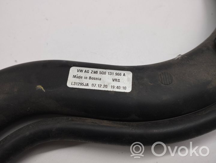 Audi A3 8Y Tubo di rifornimento AdBlue 5Q0131966A