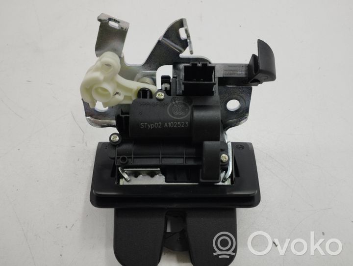 Audi A3 8Y Blocco/chiusura/serratura del portellone posteriore/bagagliaio 8W9827505