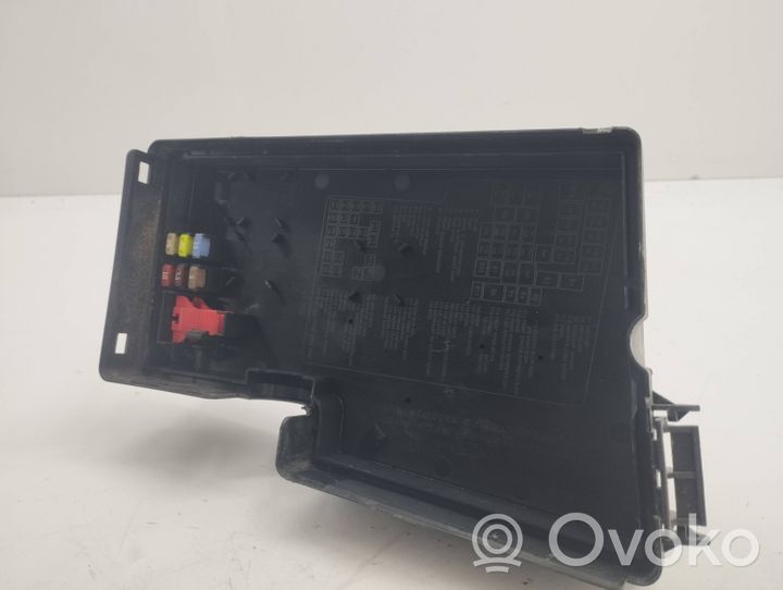 Volvo V40 Relais de batterie fusible 30659046