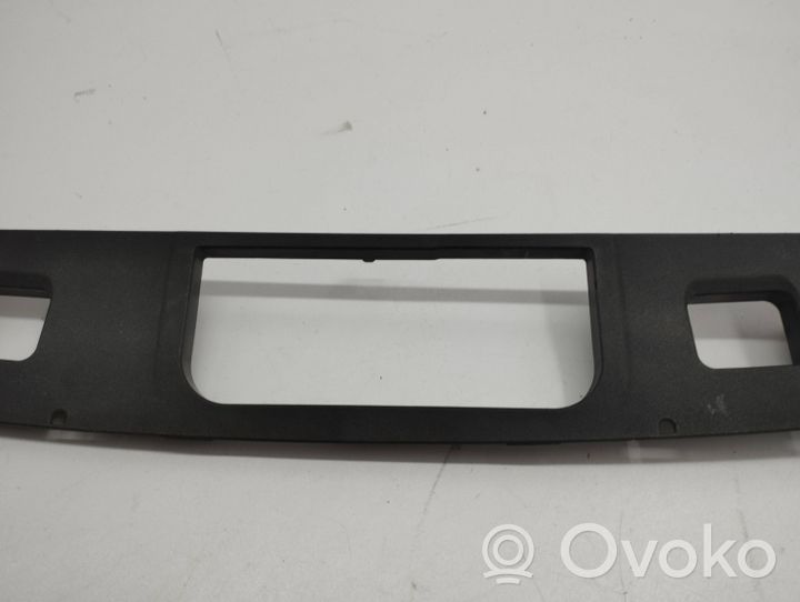 Mercedes-Benz E W213 Rivestimento portellone A2137500000