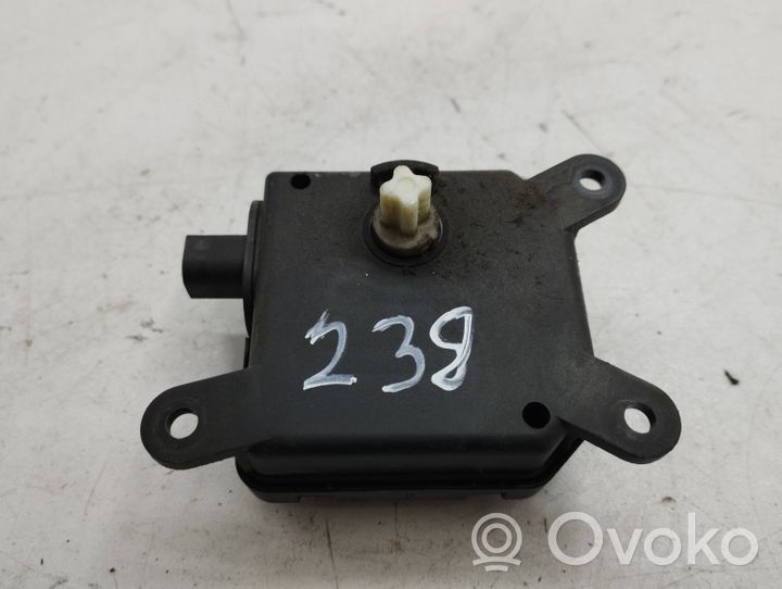 Opel Astra H Attuatore/motore della valvola del collettore di aspirazione 52497183