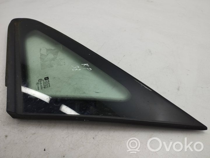 Opel Zafira B Fenêtre triangulaire avant / vitre 13123920