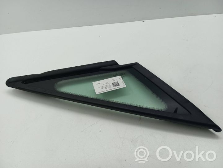 Ford C-MAX II Front triangle window/glass 43R001582
