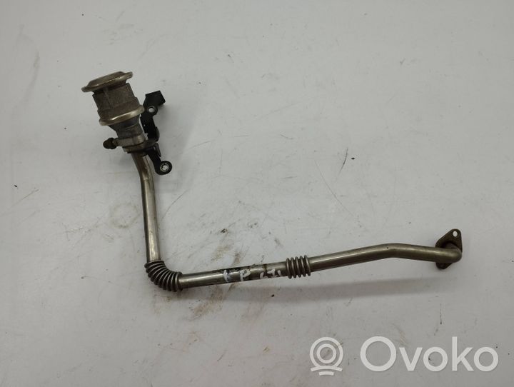 Maserati Quattroporte Tuyau de raccordement solide EGR 3187922585