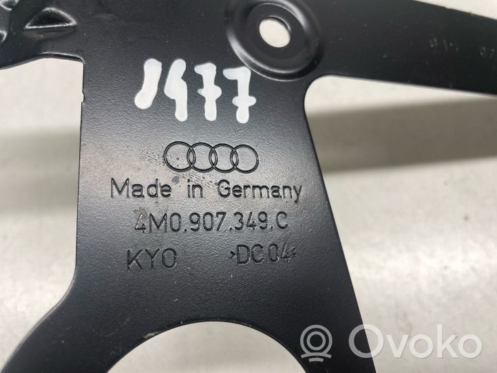 Audi Q7 4M Garso stiprintuvo laikiklis 4M0907349C