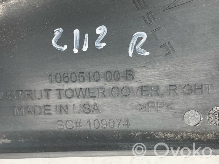 Tesla Model S Osłona amortyzatora przedniego 106051000B