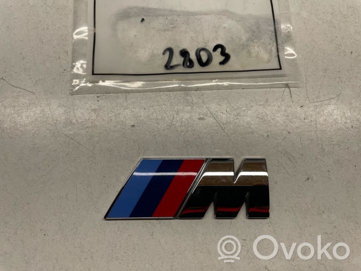 BMW 5 F10 F11 Gamintojo ženkliukas/ modelio raidės 51148060400