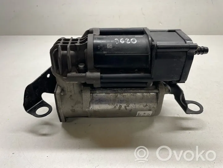 Mercedes-Benz E W213 Compresseur / pompe à suspension pneumatique 4430200191