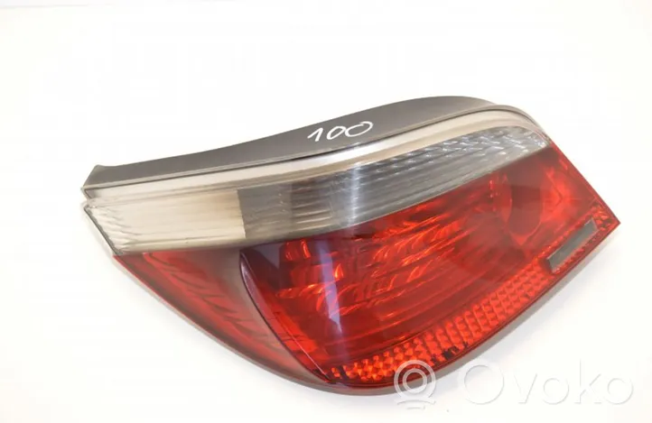 BMW 5 E60 E61 Lampa tylna 6910767