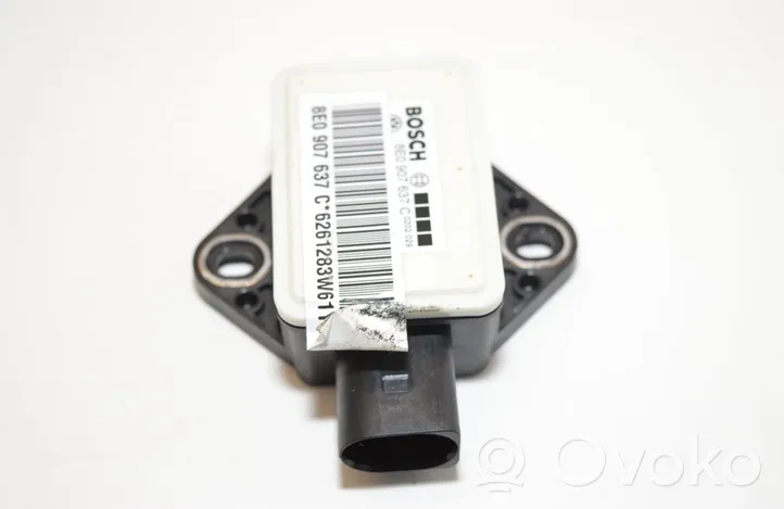 Audi A4 S4 B7 8E 8H Capteur de vitesse de lacet d'accélération ESP 8E0907637C