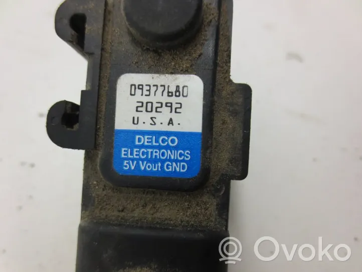 Cadillac CTS Fuel pressure sensor 09377680