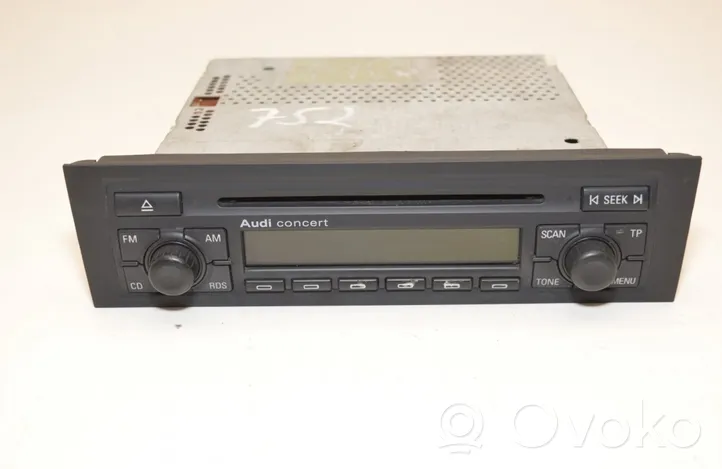 Audi A3 S3 8P Panel / Radioodtwarzacz CD/DVD/GPS 9.18440-8351