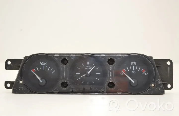 Jaguar XK8 - XKR Horloge 