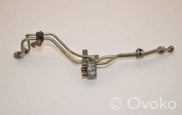 Audi A8 S8 D3 4E Tuyau d'alimentation conduite de carburant 