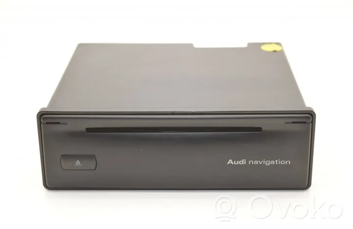 Audi A4 S4 B5 8D Panel / Radioodtwarzacz CD/DVD/GPS 4D0919892