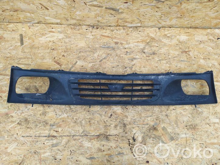 Daewoo Royale II Front grill 