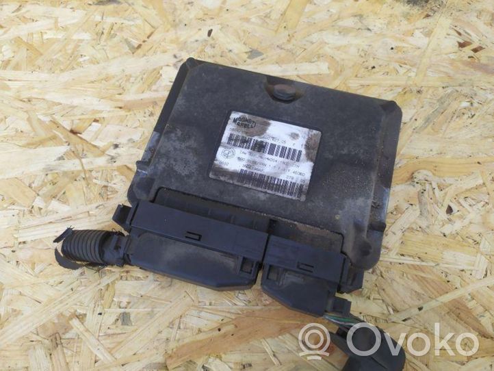 Fiat Panda III Unité de commande, module ECU de moteur 55187372