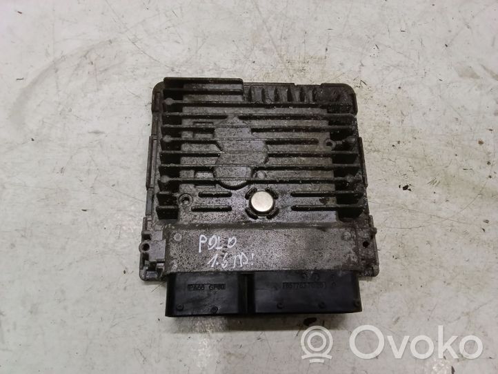 Volkswagen Polo V 6R Calculateur moteur ECU 03L906023BL