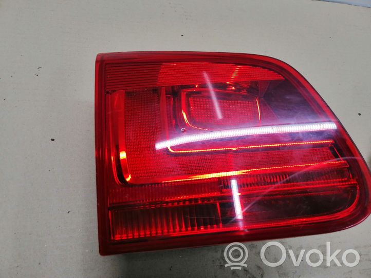 Volkswagen Tiguan Aizmugurējais lukturis pārsegā 5N0945093J