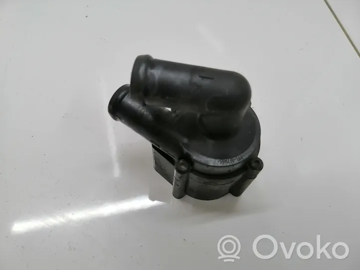 Audi A3 S3 8P Pompe à eau de liquide de refroidissement 5N0965561