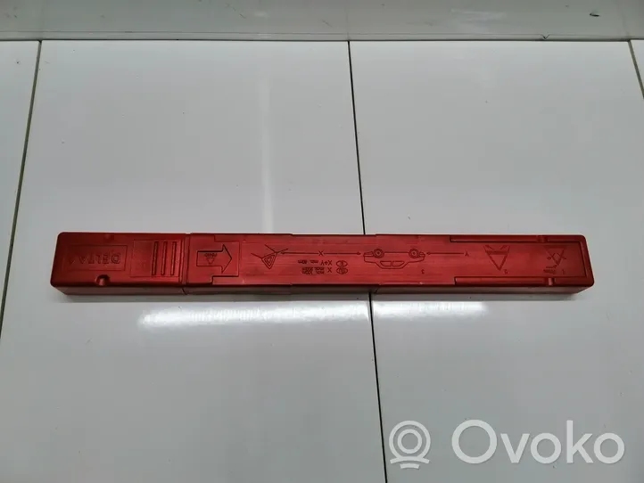 Volkswagen PASSAT B8 Emergency warning sign 1T0860250A